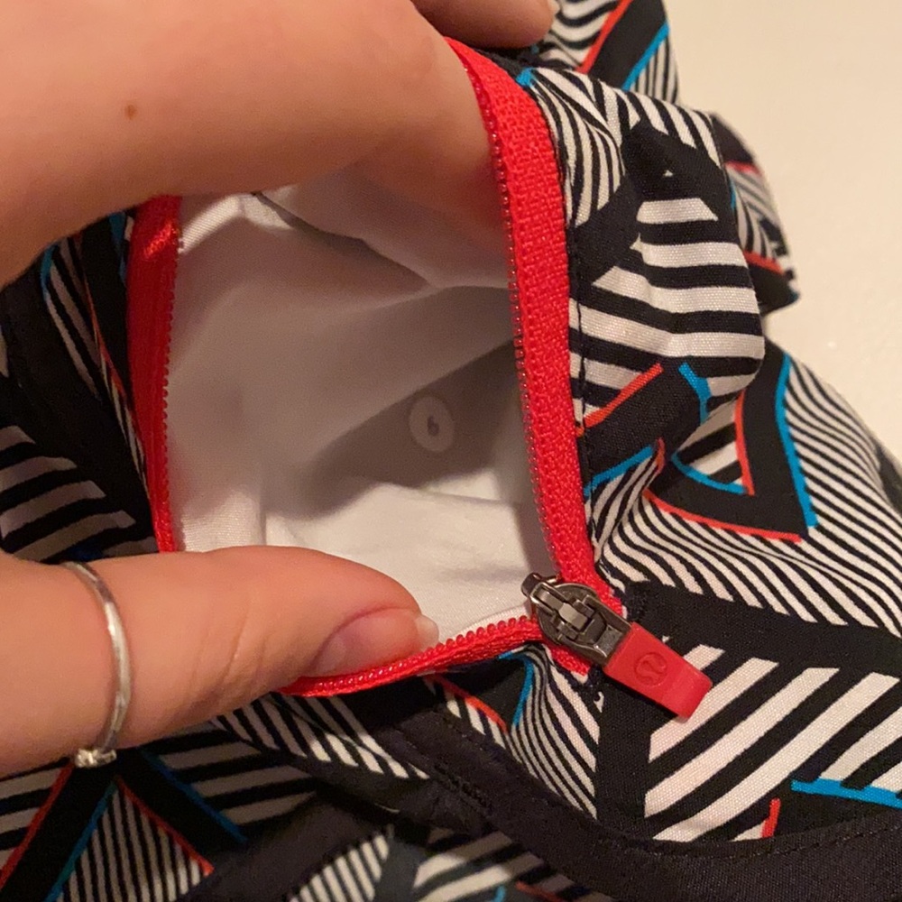Lululemon Sea Wheeze tracker shorts - Picture 8 of 8